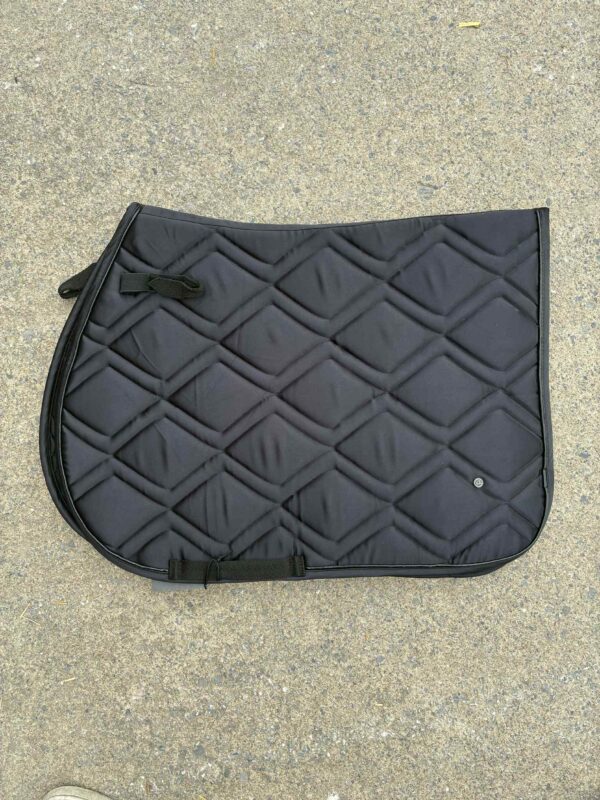 Tapis de selle QHP Djune